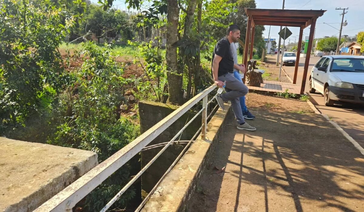 Obra de ampliação de ponte em Lajeado do Bugre