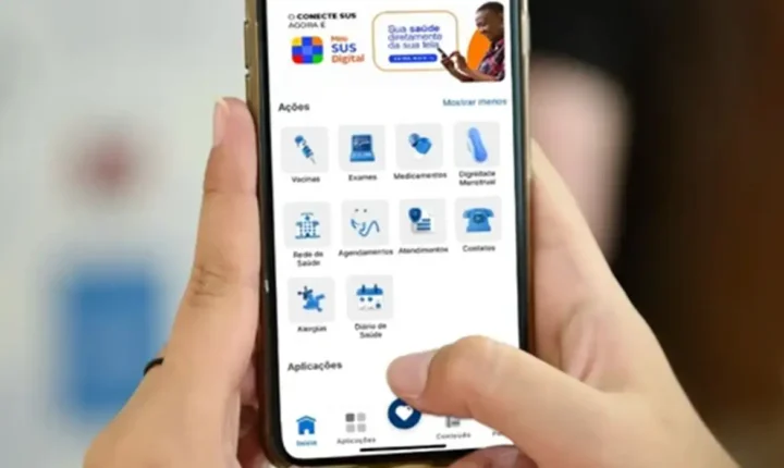 Aplicativo Meu SUS Digital em um telefone celular